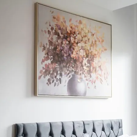 Central Piccadilly Luxury Three Bedroom Apartment Manchester Exterior photo