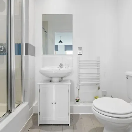 Central Piccadilly Luxury Three Bedroom Apartment Manchester Exterior photo