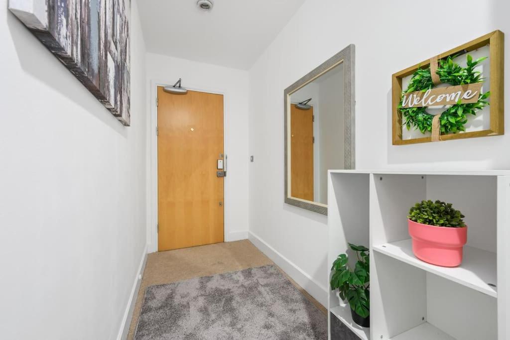 Piccadilly Luxury Three Bedroom